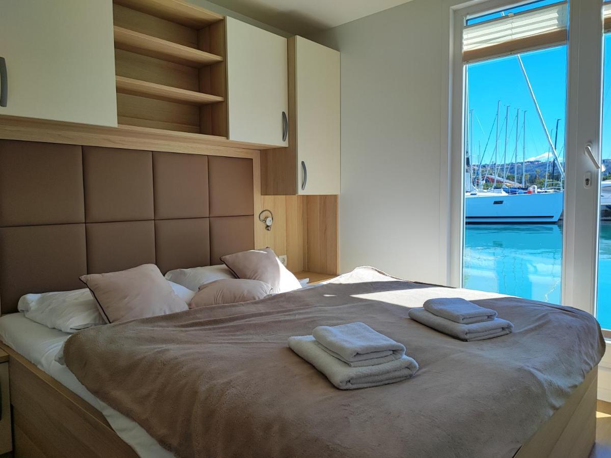 Vila Sea Lux Floating House Ajda Portorose Exteriér fotografie