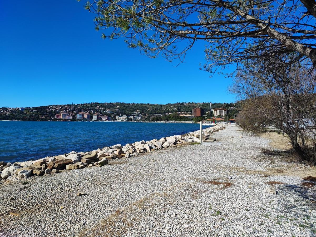 Vila Sea Lux Floating House Ajda Portorose Exteriér fotografie